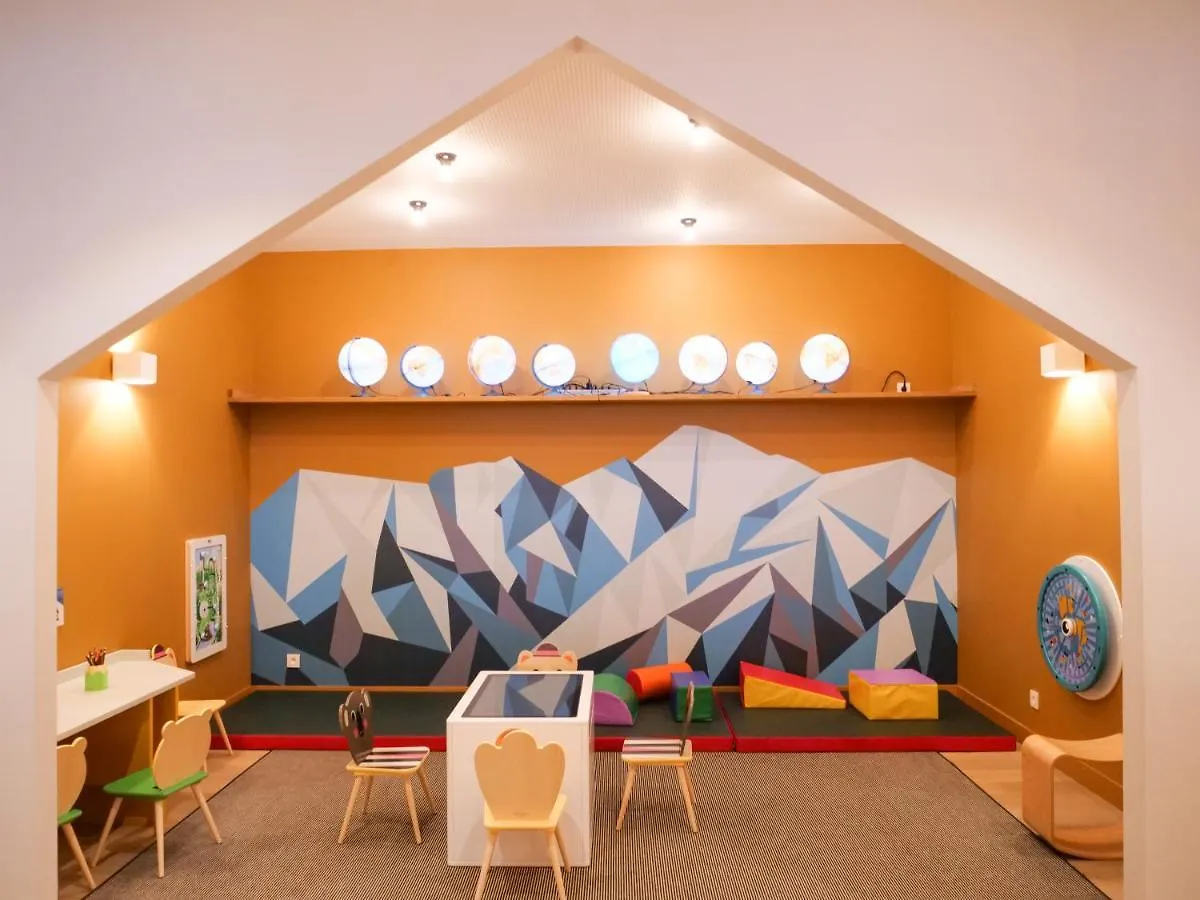 Plan B Hotel - Living Chamonix