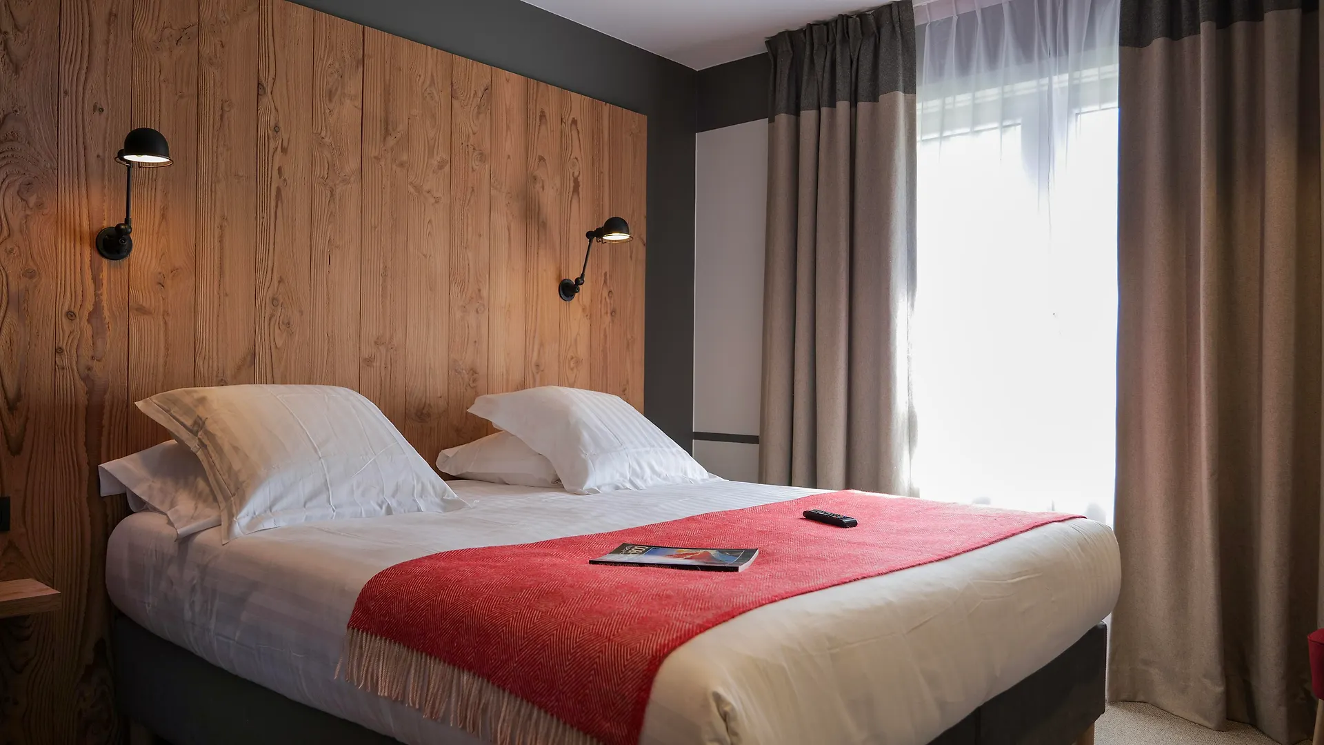Plan B Hotel - Living Chamonix 3*,  França