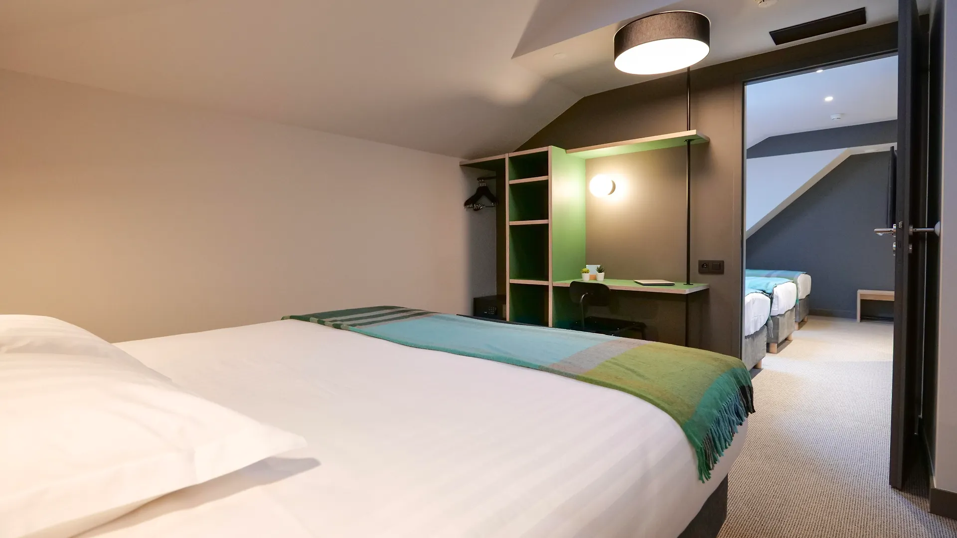 Plan B Hotel - Living Chamonix
