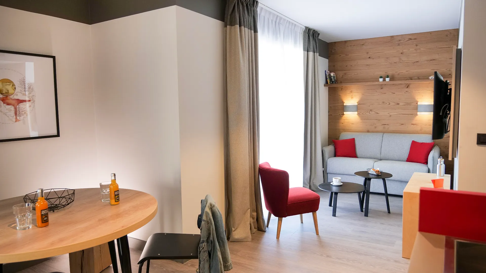 ***  Plan B Hotel - Living Chamonix França