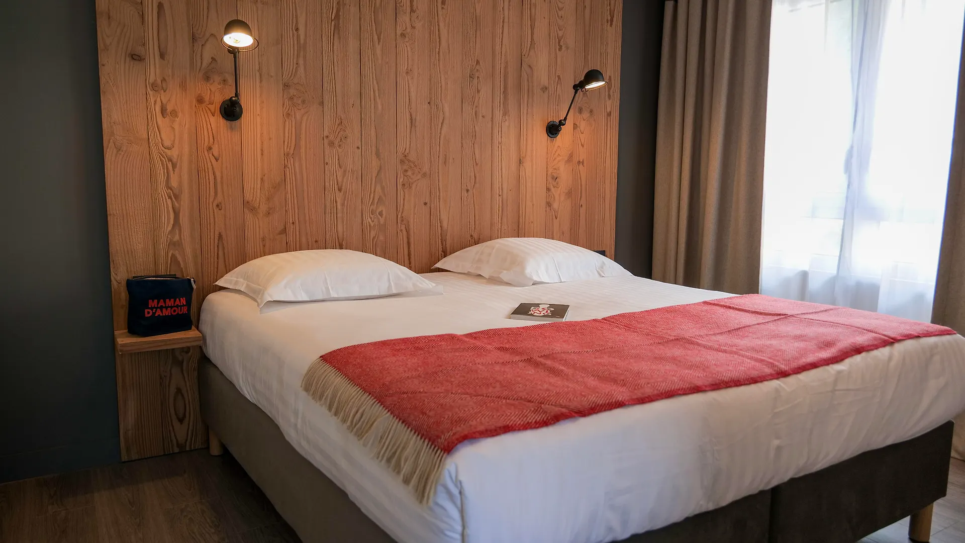 Plan B Hotel - Living Chamonix