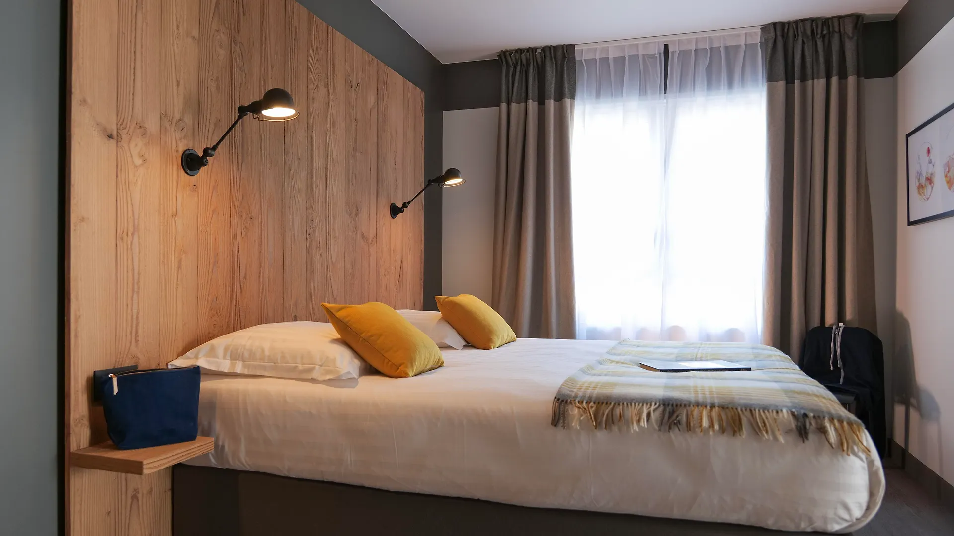 Plan B Hotel - Living Chamonix 3*,