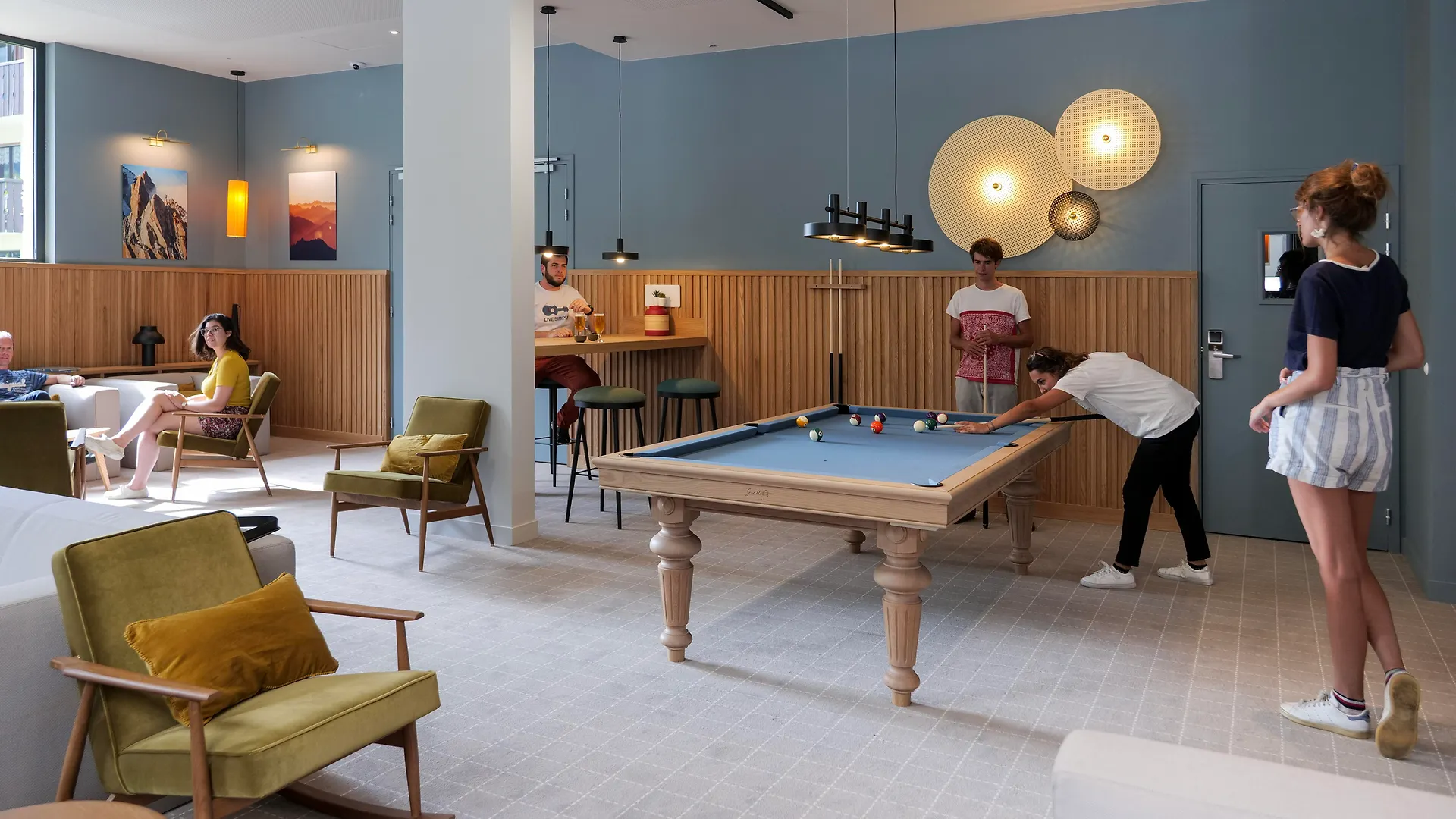 Plan B Hotel - Living Chamonix