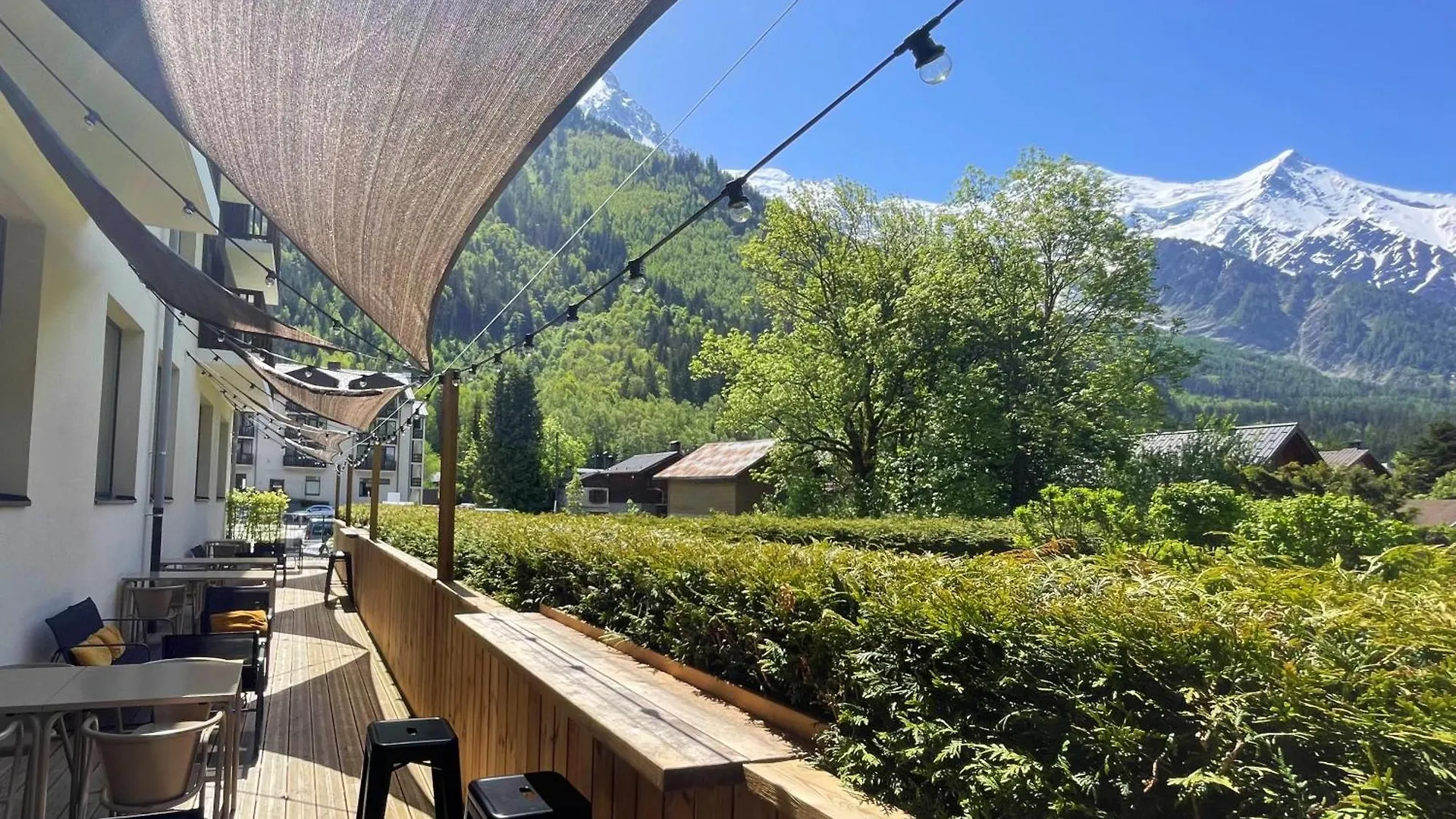 Plan B Hotel - Living Chamonix